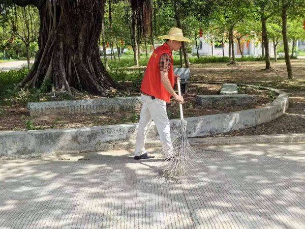 西陂村莲池防溺水，环境卫生整治