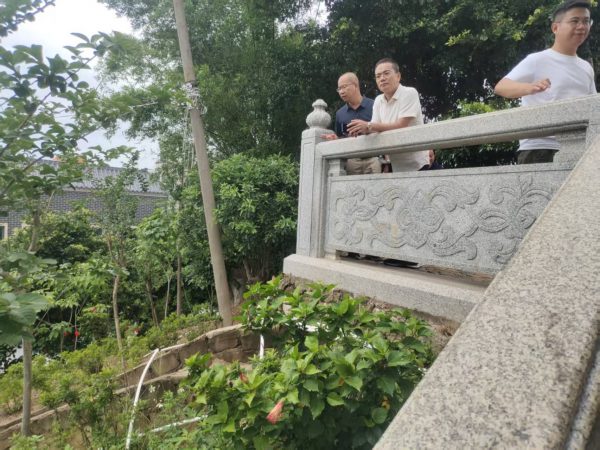 东宫社区人大代表参加绿美管护工作