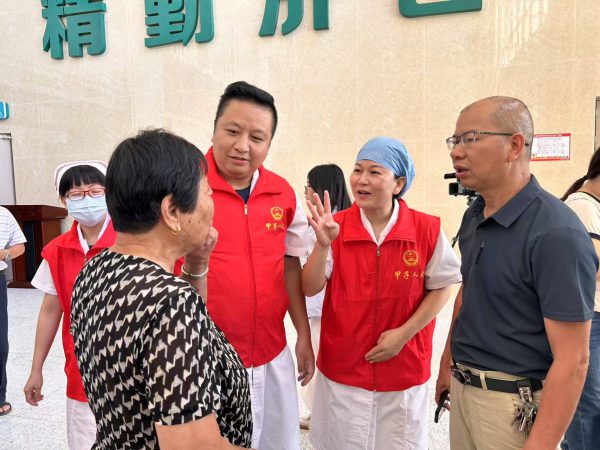 人大代表助力陆丰市第二人民医院义诊活动