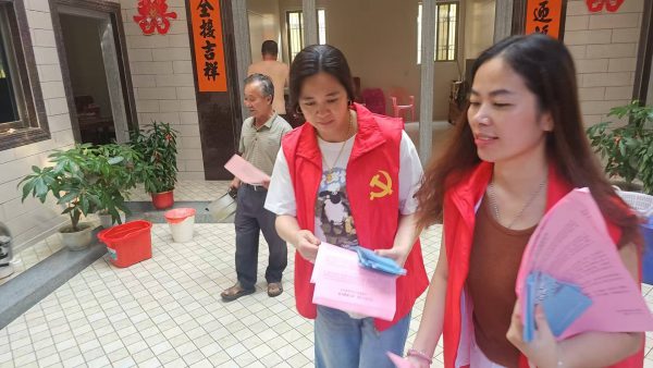 参加疫情防控宣传