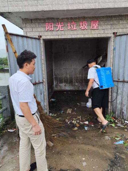 白沙村干部人大代表预防基孔肯雅热病